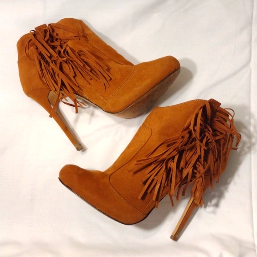 Liliana Stiletto Fringe Boots! Sz 10